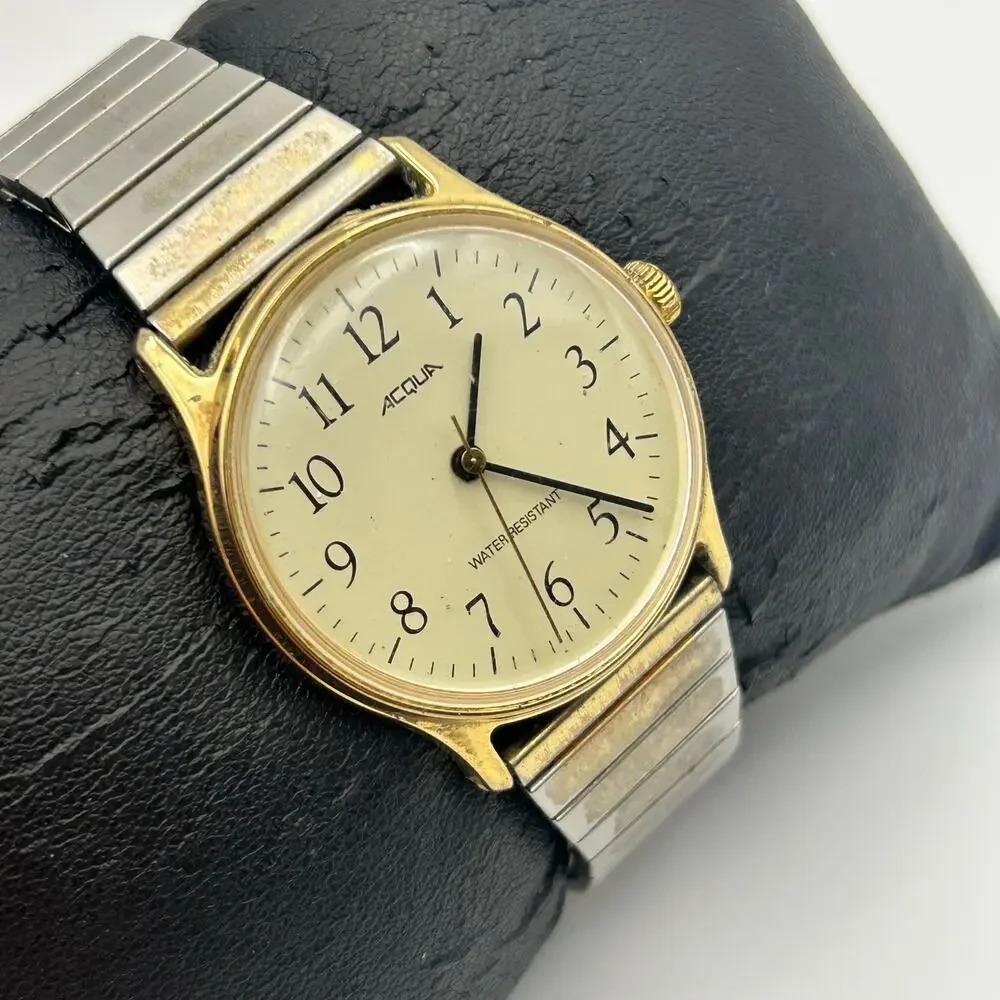 Vintage Acqua by Timex Mechanical Goldtone Water Resistant Expansion Band Watch